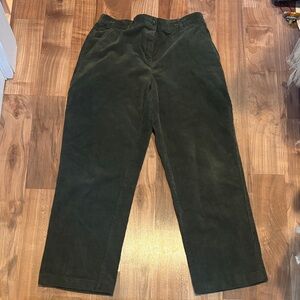 L.L.Bean classic fit size 8p, dark green corduroy pants